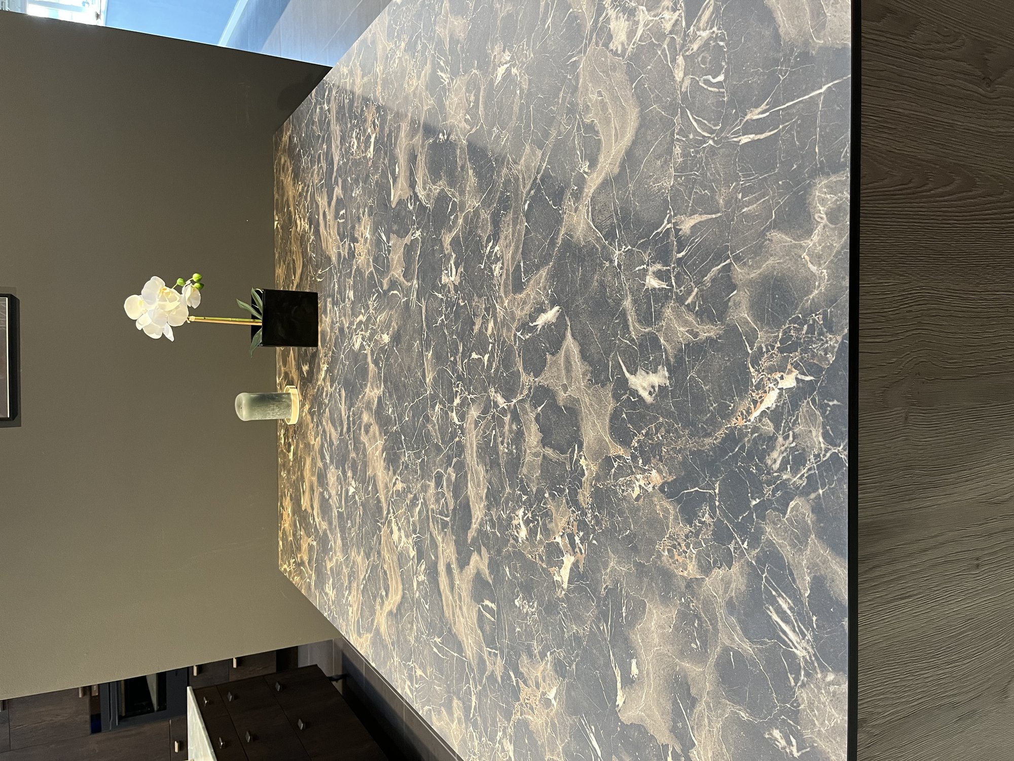 Inspiration: Oriental Stone Kompaktlaminat bordplade efter mål - Stenlook bordplader