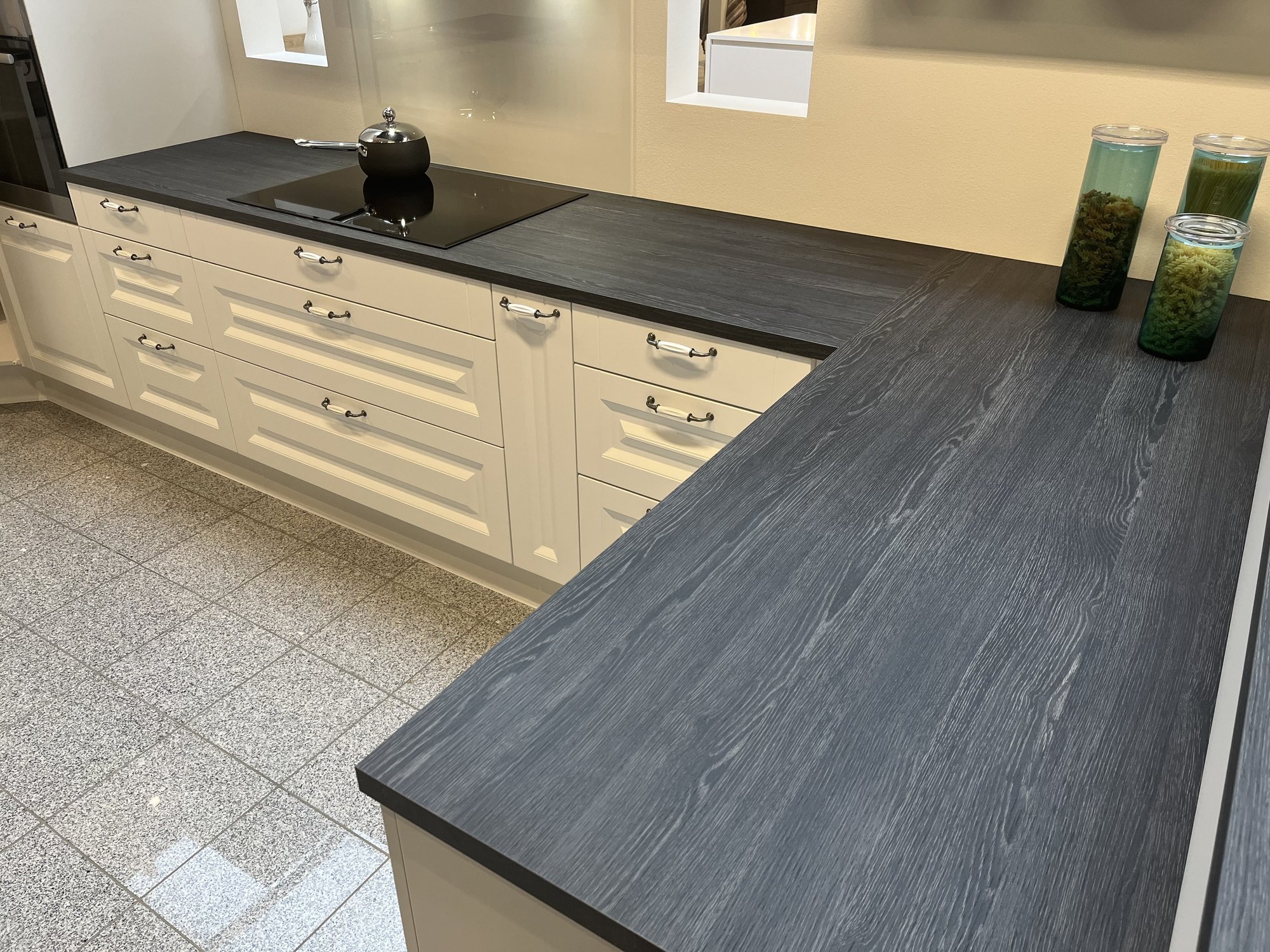 Inspiration: Rovere Carbone Laminat bordplade efter mål - Trælook bordplader